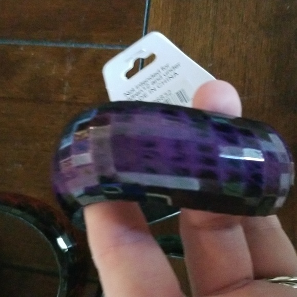 3 plastic bangles - Picture 5 of 6